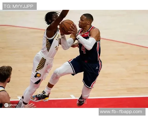 威少盛赞小萨准绝杀表现表达作为老将的骄傲与新秀的期待